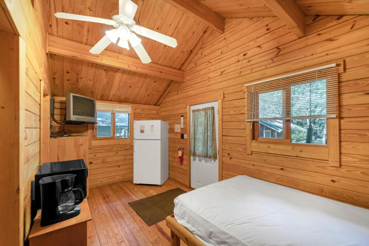 Yogi Bear'S Jellystone Park Camp-Resort Wisconsin Dells Lake Delton Exterior foto
